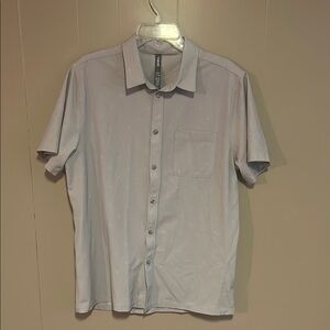 Men’s Vuori Casual Button Down Shirt with Relaxed Fix